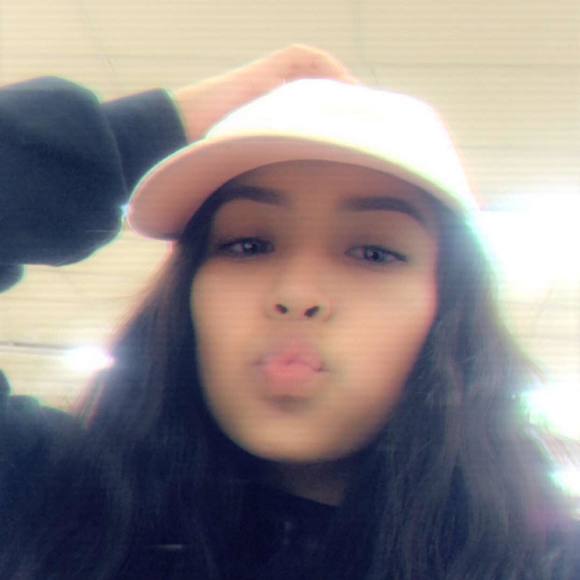 Meet your Posher, Berenice - Picture 1 of 1